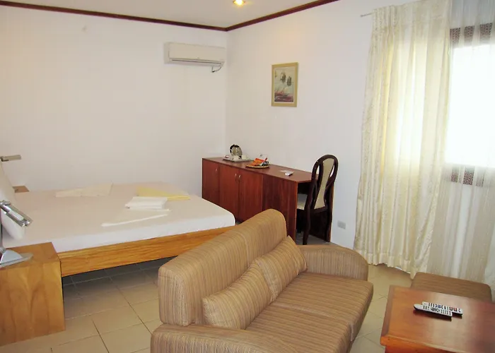 Quo Vadis Dive Resort Moalboal
